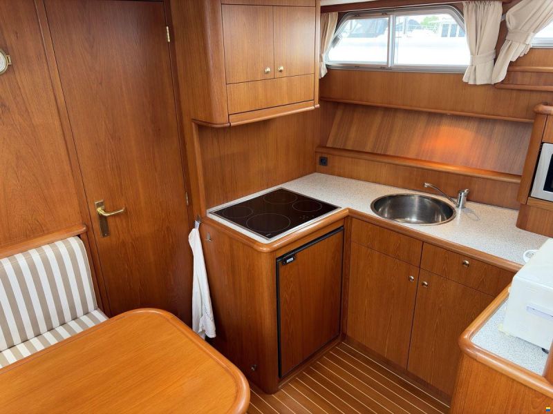 Jacabo 10.25 SL