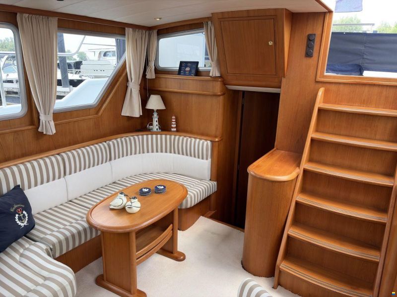 Jacabo 10.25 SL