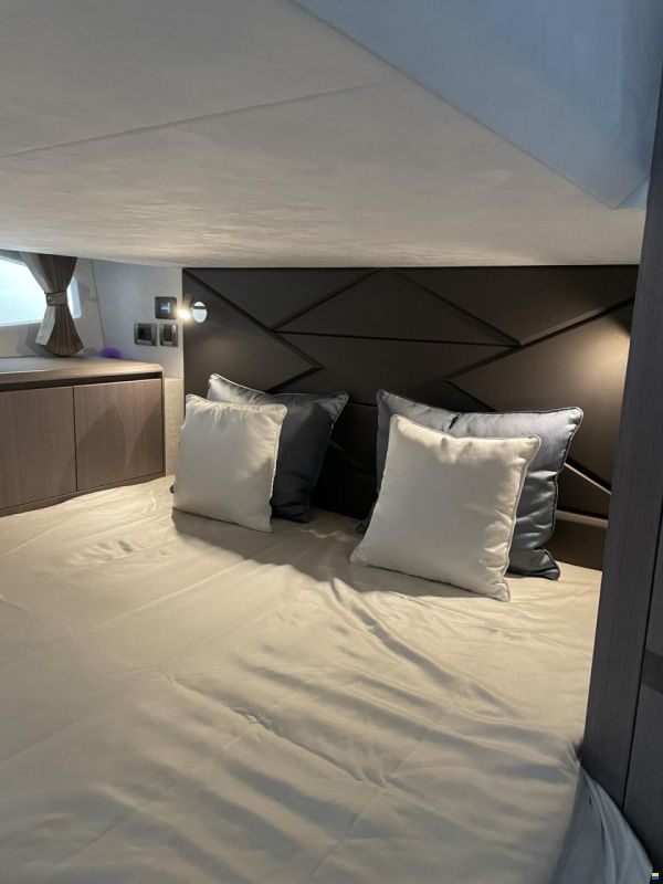 Galeon 405 HTS