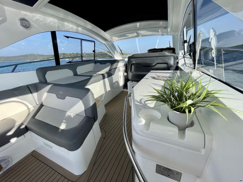 Galeon 405 HTS