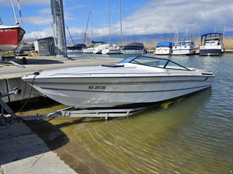 Century Ultra 2 - Mercruiser 454 Magnum