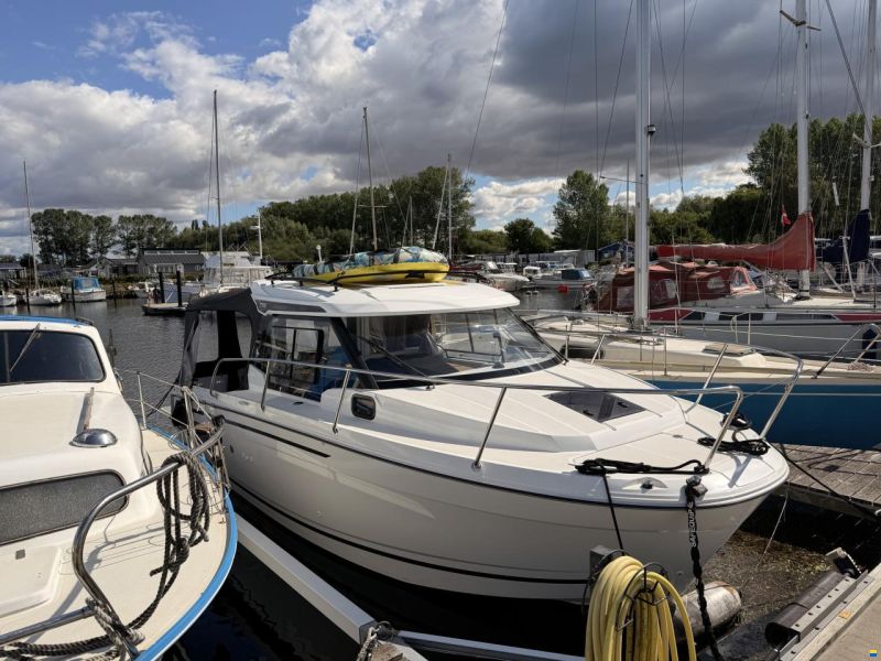 Jeanneau Merry Fisher 795