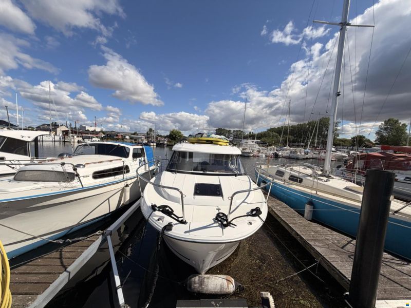 Jeanneau Merry Fisher 795