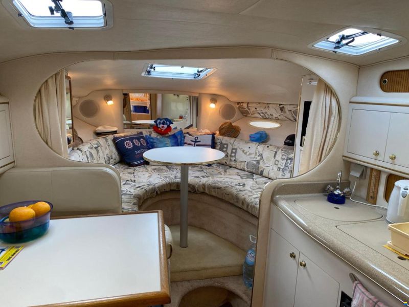 Sea Ray Sundancer 290