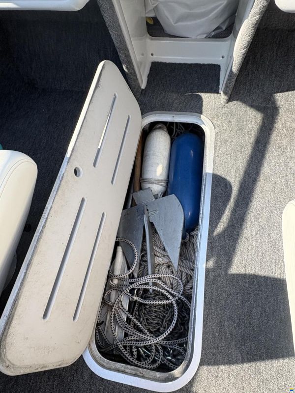 Falcon Boats CB1800