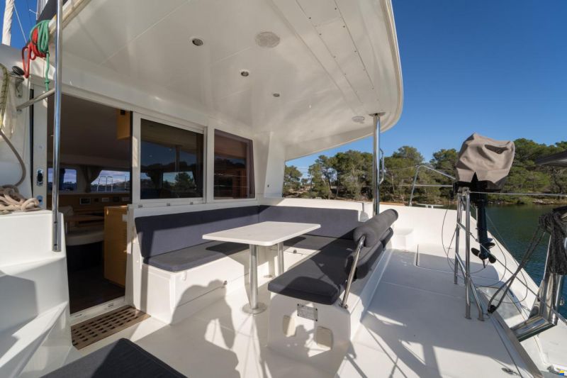 Lagoon 400S2