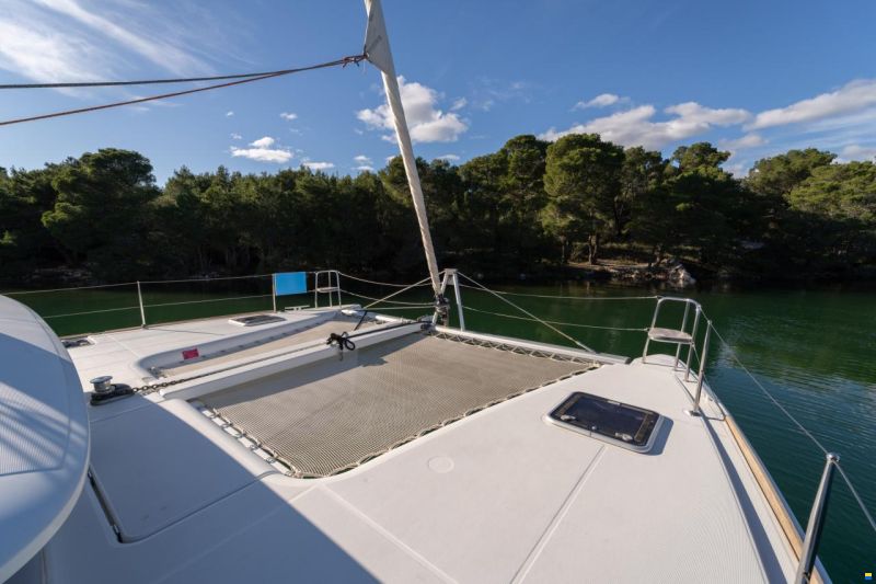 Lagoon 400S2