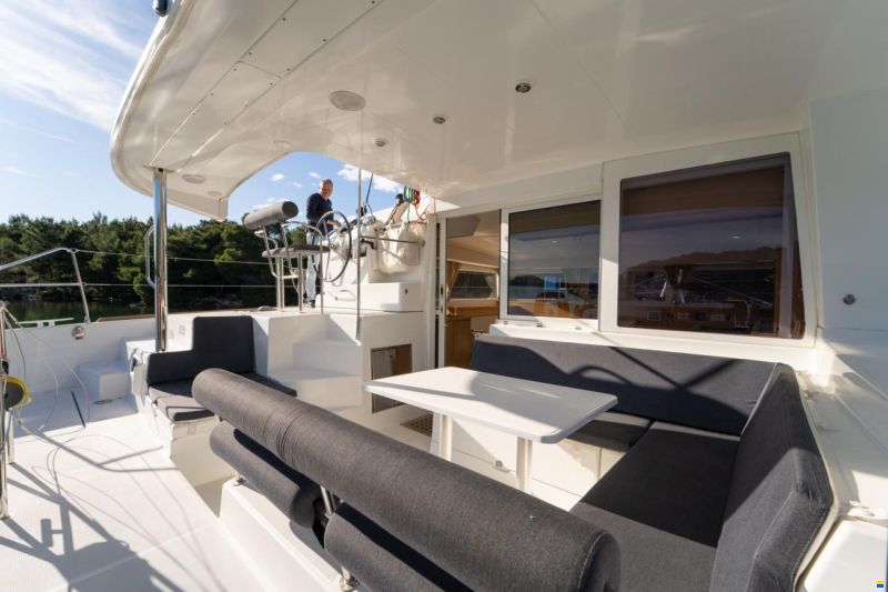 Lagoon 400S2