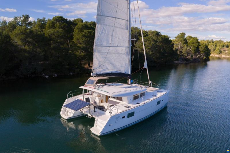 Lagoon 400S2