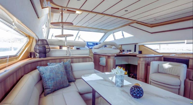 Ferretti 57