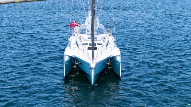 Dragonfly 36 ft Performance