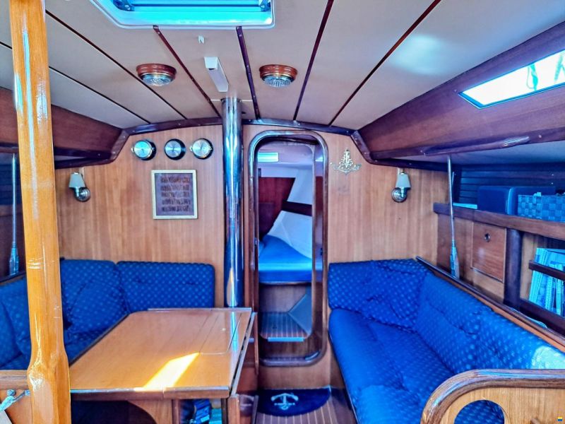 Beneteau First 38