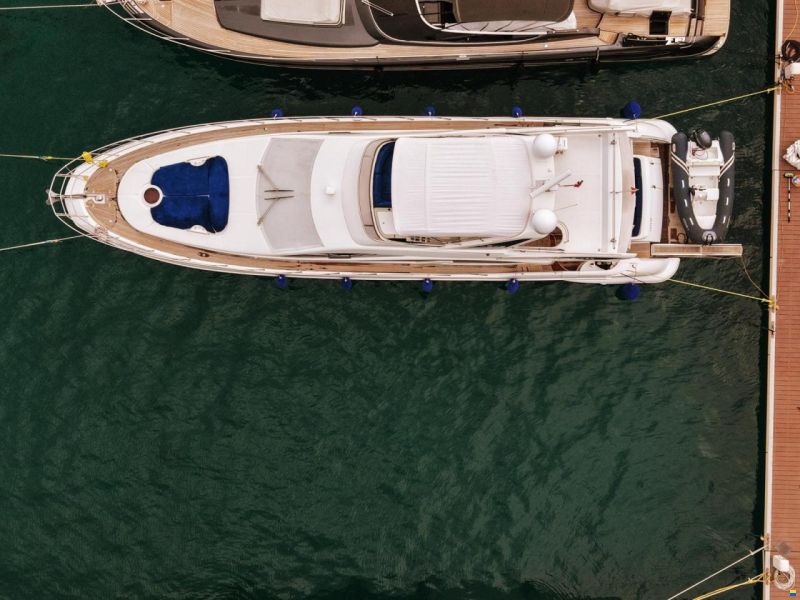 Azimut Flybridge 64