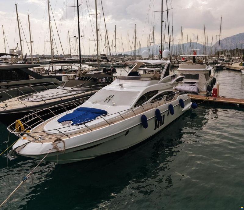 Azimut Flybridge 64