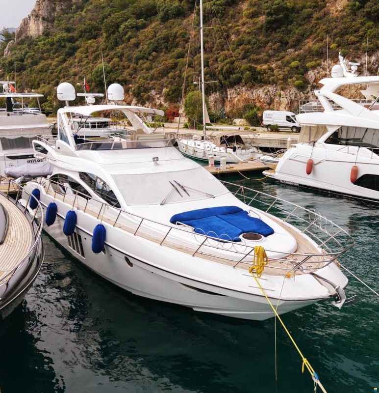 Azimut Flybridge 64