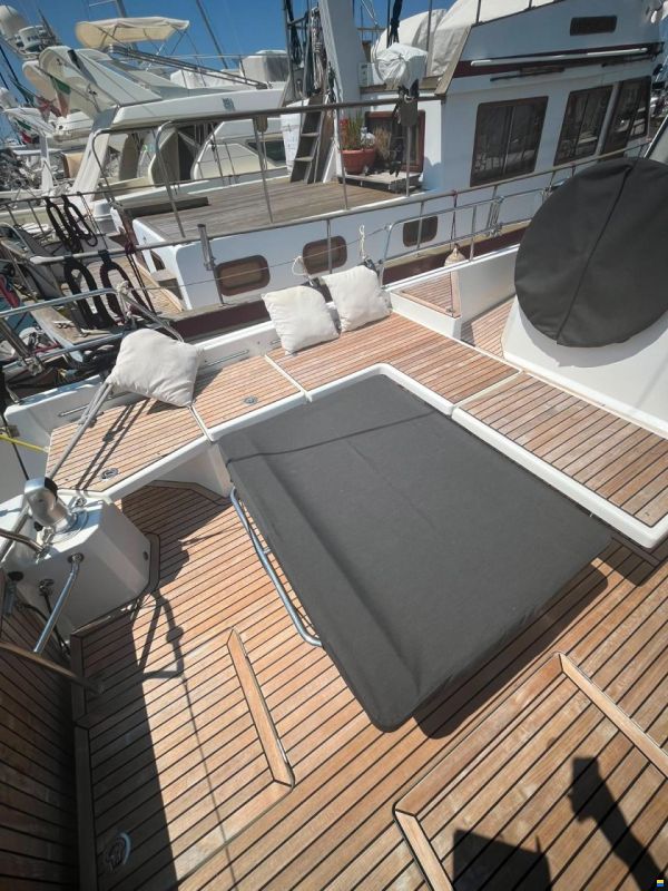 Jeanneau Yacht 55