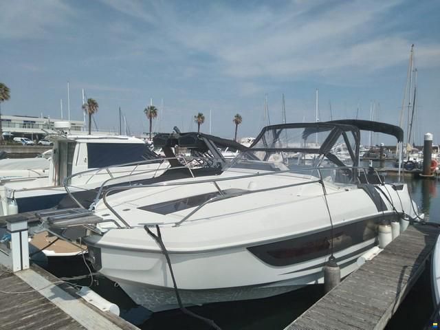 Beneteau Flyer 8.8 SunDeck