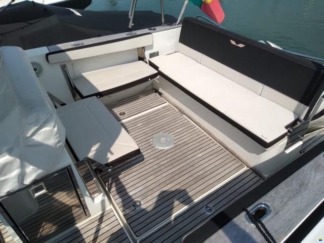 Beneteau Flyer 8.8 SunDeck