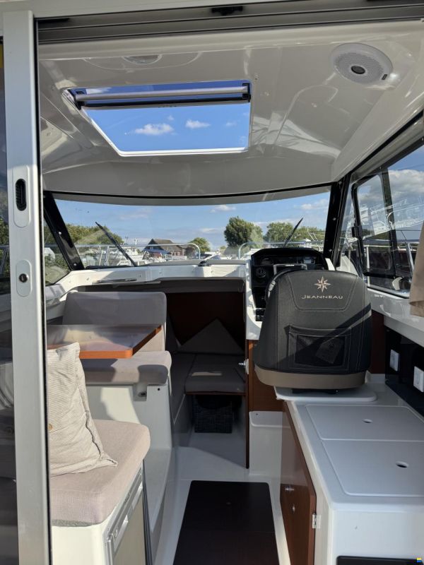Jeanneau Merry Fisher 695