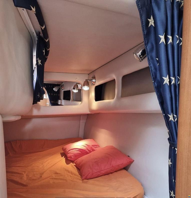 Crownline 270CR
