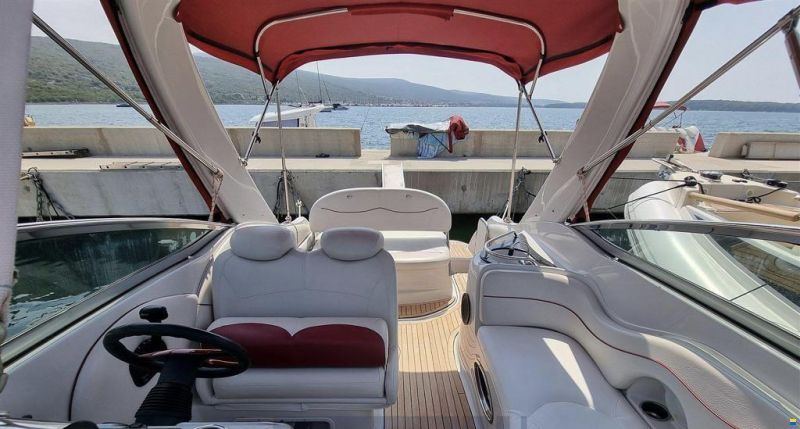 Crownline 270CR