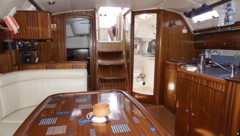 Bavaria 38