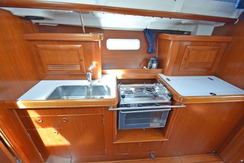 Beneteau Oceanis 393