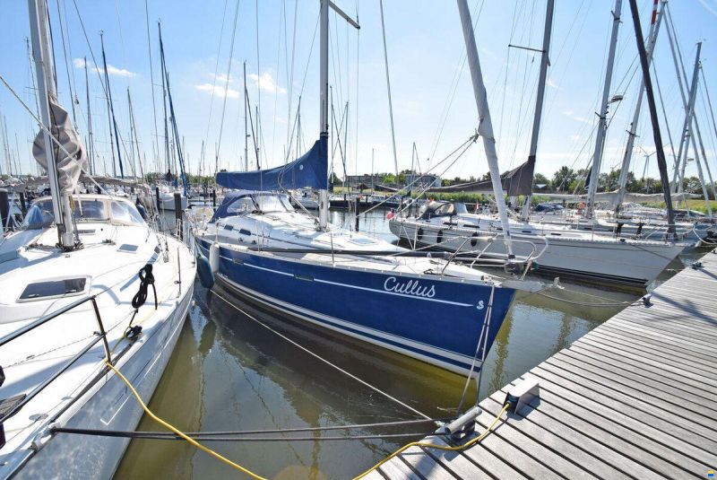 Beneteau Oceanis 393