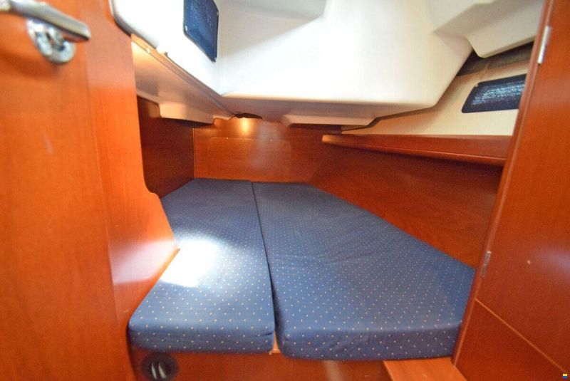 Beneteau Oceanis 393