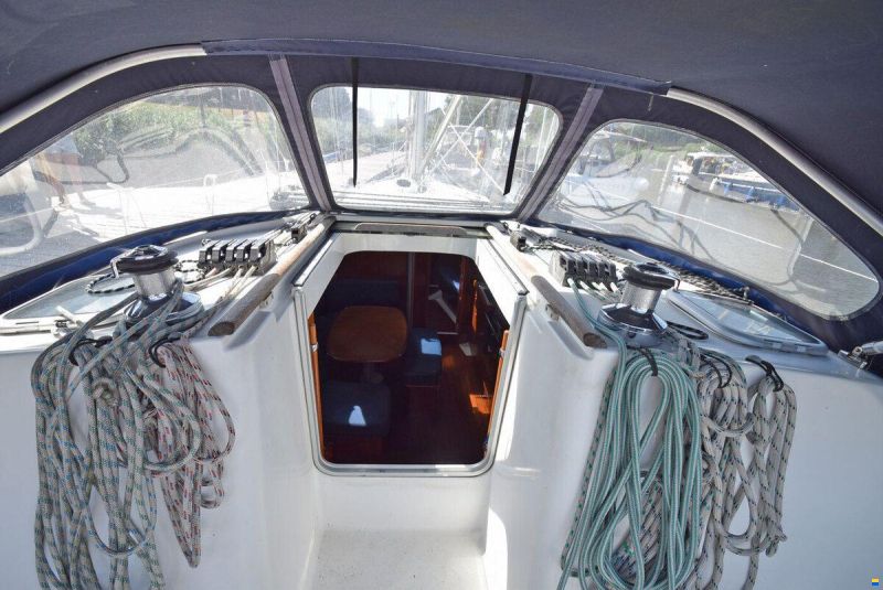 Beneteau Oceanis 393