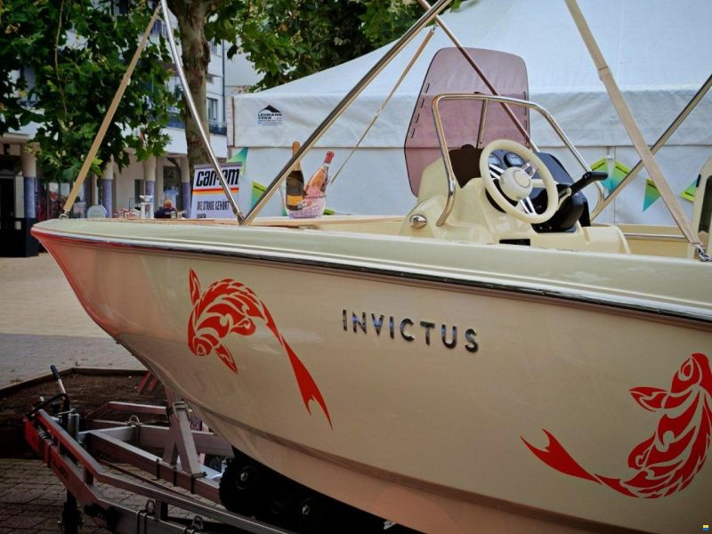 Invictus CAPOFORTE FX190 +YAMAHA 115PS