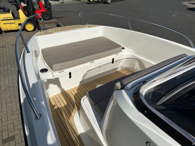 Quicksilver 605 Open