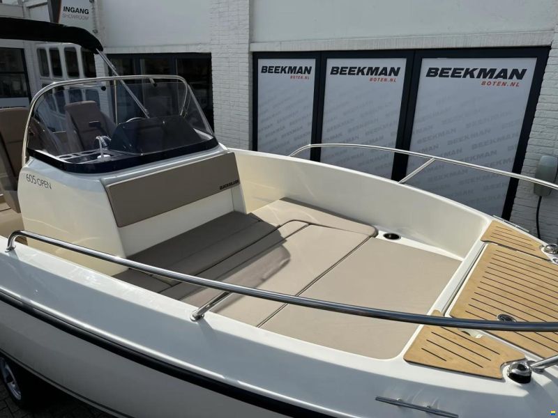 Quicksilver 605 Open