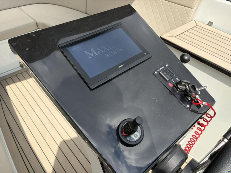 Maxima 630 Tender