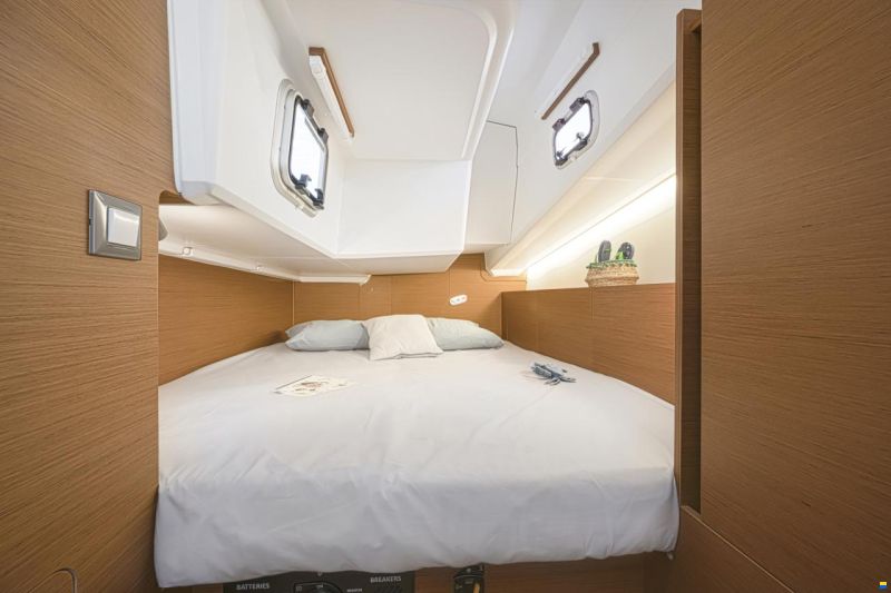 Jeanneau Sun Odyssey 380