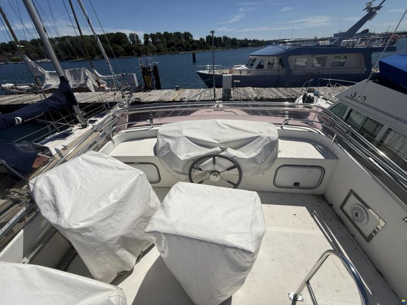 Neptunus Yachts 141 Sedan Flybridge