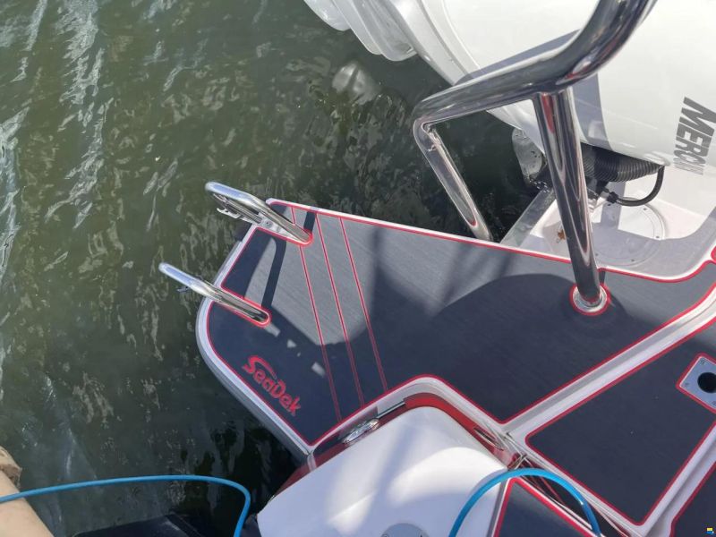 Axopar 37 XC Cross Cabin