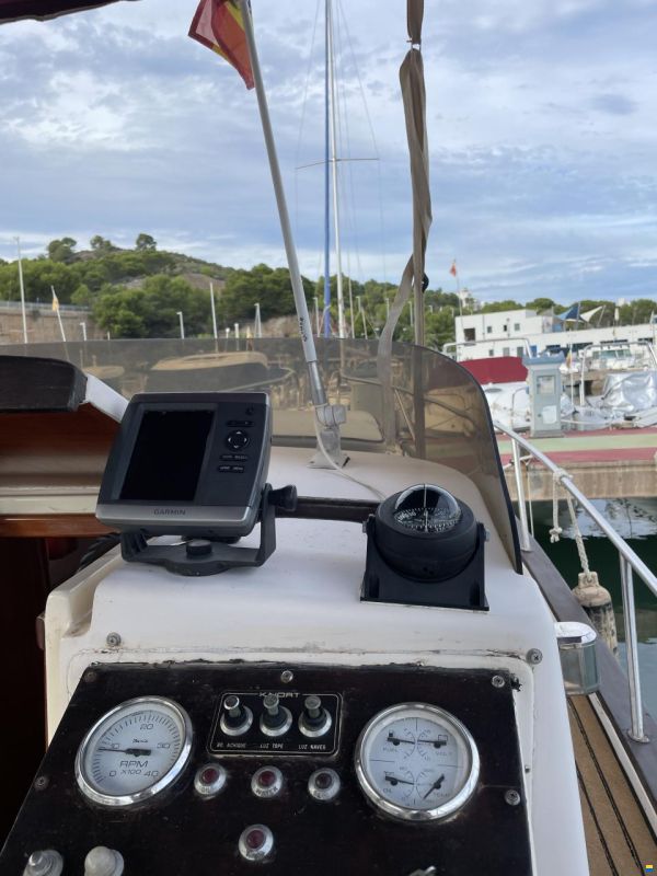 Knort 32 Cabinado