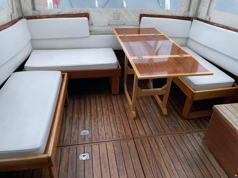 Coronet Commander 32 Wing