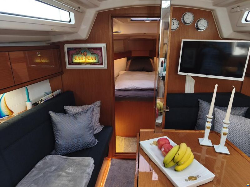 Bavaria 34 Cruiser Style