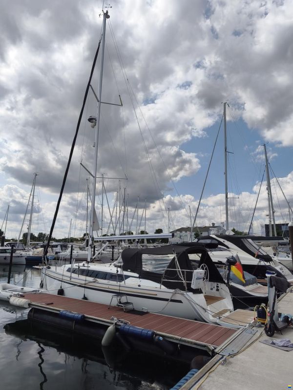 Bavaria 34 Cruiser Style