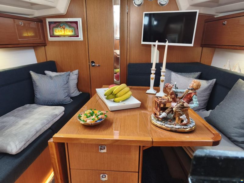 Bavaria 34 Cruiser Style