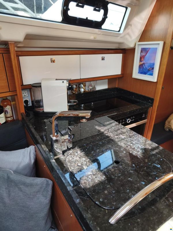 Bavaria 34 Cruiser Style