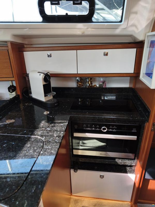 Bavaria 34 Cruiser Style