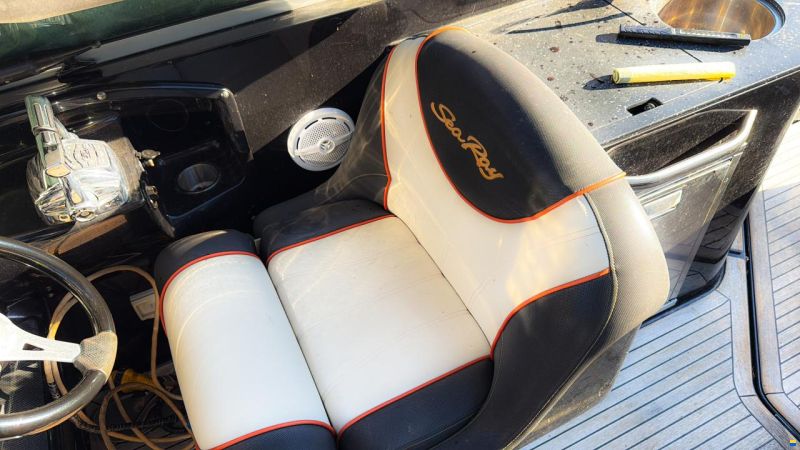 Sea Ray 305 Sundancer