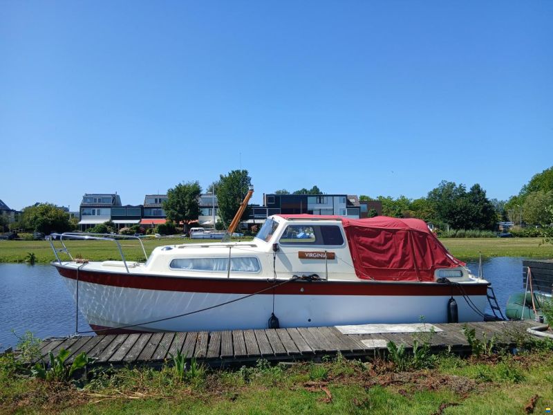 Albin 25 de luxe