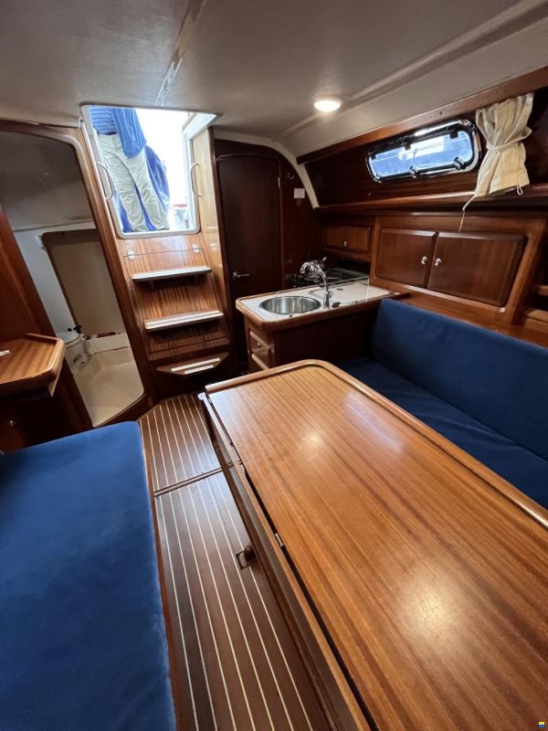 Bavaria 31