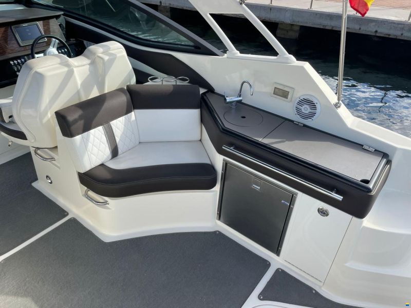 Sea Ray 320 SunDancer