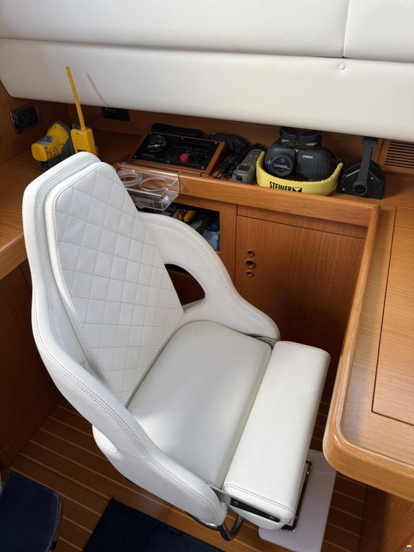 Wauquiez Pilot Saloon 48