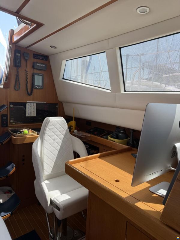 Wauquiez Pilot Saloon 48